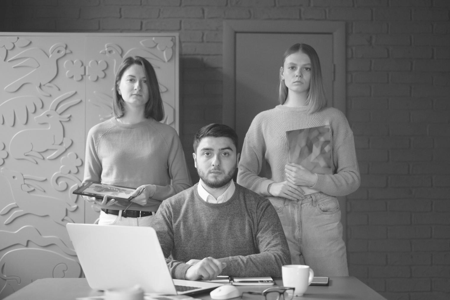 Espacio de trabajo colaborativo con análisis financieros